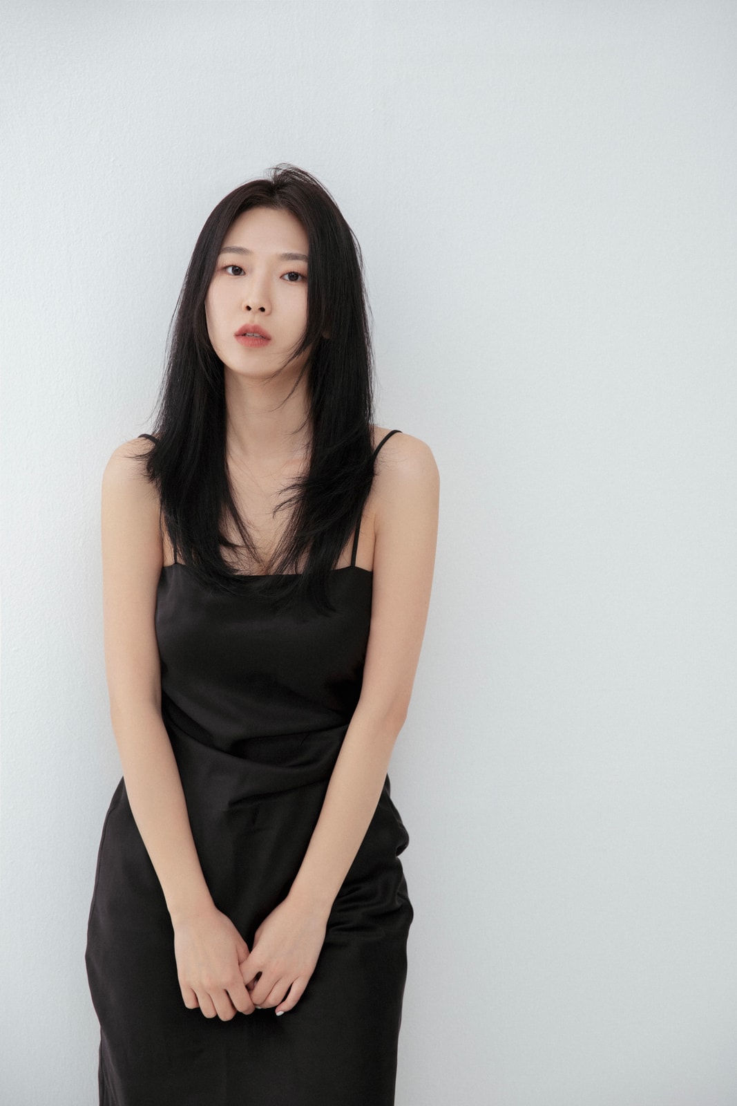 조예빈(전신)(1).jpg